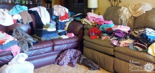If you've got piles of clean folded laundry that need to be put away constantly, and are cluttering up your home, here are tips for creating a system to put away clean laundry and make it a habit {on Home Storage Solutions 101}