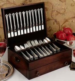 https://www.home-storage-solutions-101.com/image-files/storing-silver-flatware-chest.jpg