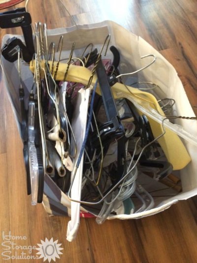 Decluttered hangers when Dora did the #Declutter365 mission on Home Storage Solutions 101