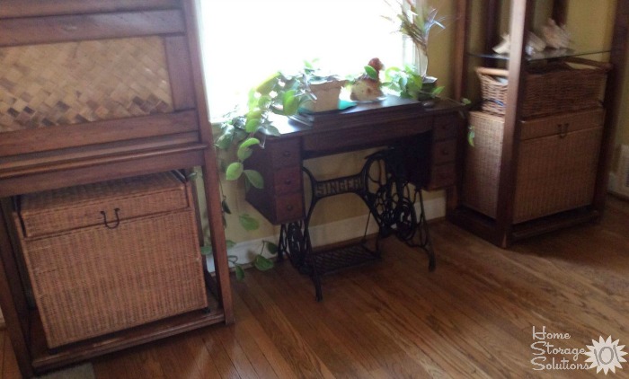 After photo from a reader, Janice, who decluttered her living room as part of the #Declutter365 missions {on Home Storage Solutions 101} After photo from a reader, Janice, who decluttered her living room as part of the #Declutter365 missions {on Home Storage Solutions 101}