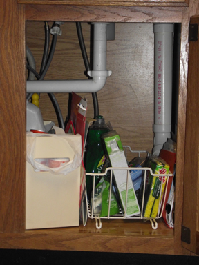 Picture 1: Recycling under kitchen sink
