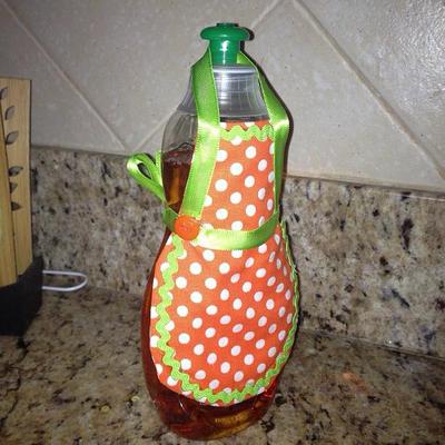 15 Pretty Dish-Soap Dispensers to Brighten Your Kitchen