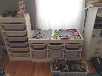 LEGO Storage Idea - Easy Ideas for Organizing LEGOs