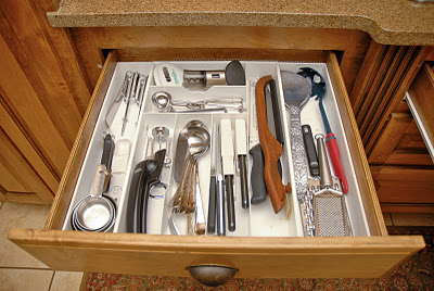 How To Organize A Knife Drawer