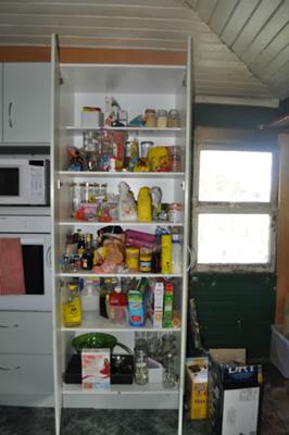 Pantry Before 