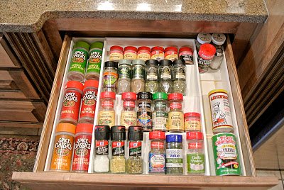 Spice drawer organized - after